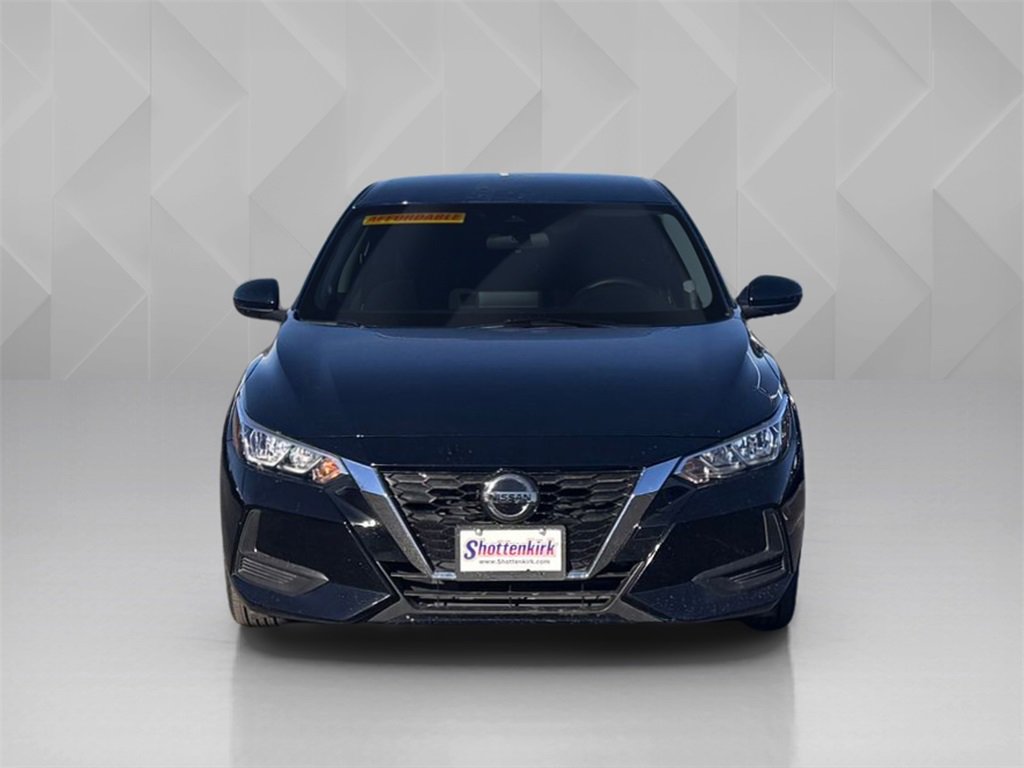 Used 2023 Nissan Sentra SV image 2