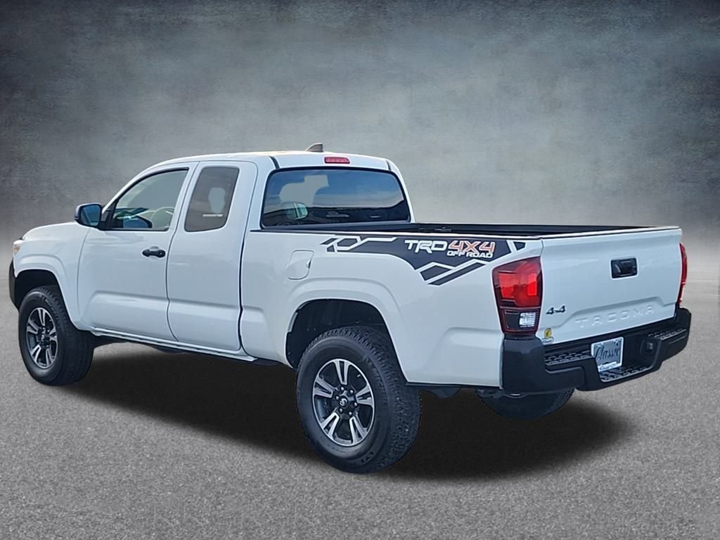 Used 2021 Toyota Tacoma SR image 8