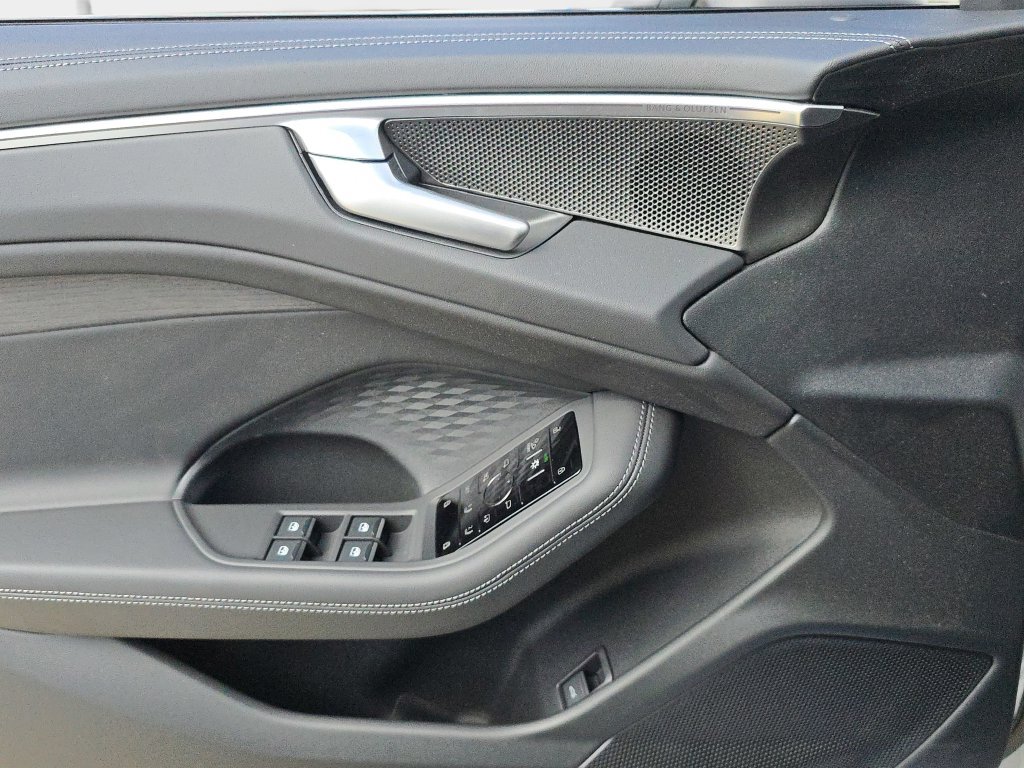 New 2026 Audi A6 Premium Plus AWD/4WD image 18