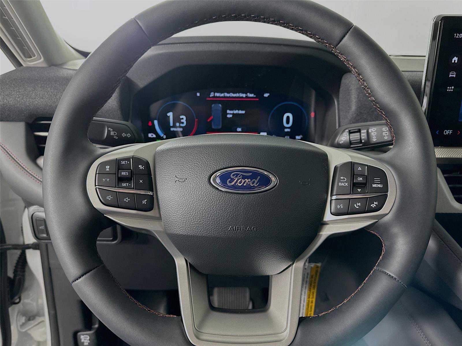 New 2026 Ford Explorer Active w/ Active Comfort Package image 12