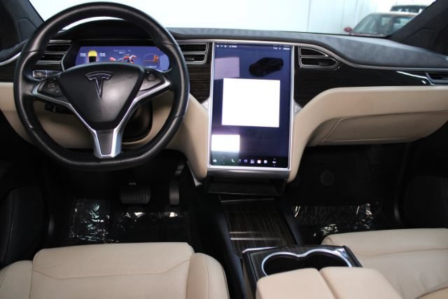 Used 2016 Tesla Model X 90D AWD/4WD image 2