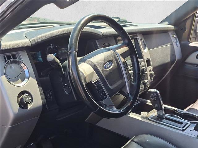 Used 2016 Ford Expedition Limited RWD image 9