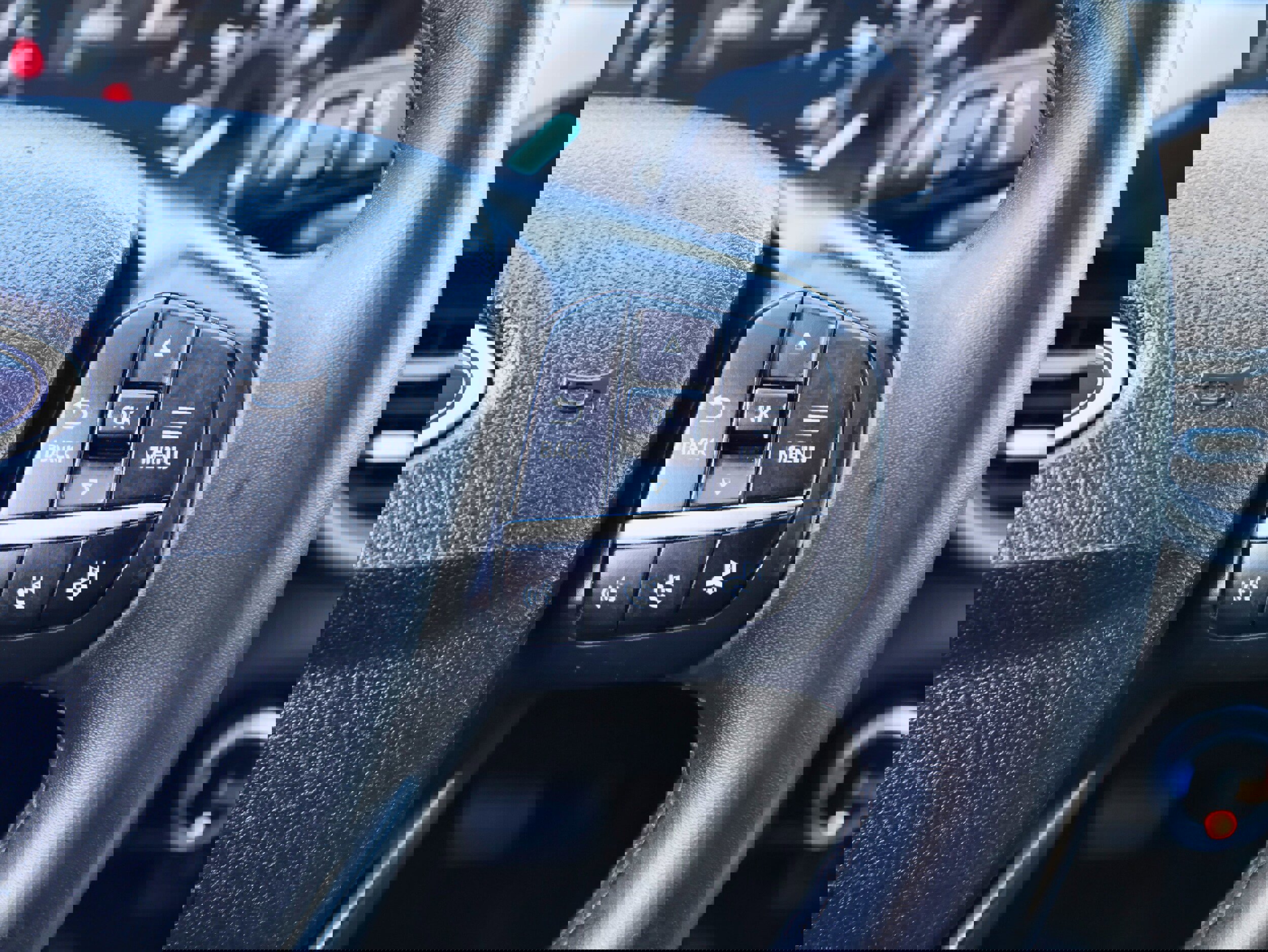 Used 2022 Ford Escape SE w/ SE Sport Appearance Package image 23