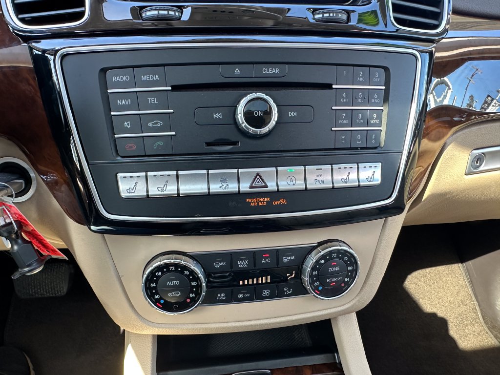 Used 2017 Mercedes-Benz GLS 550 4MATIC image 30