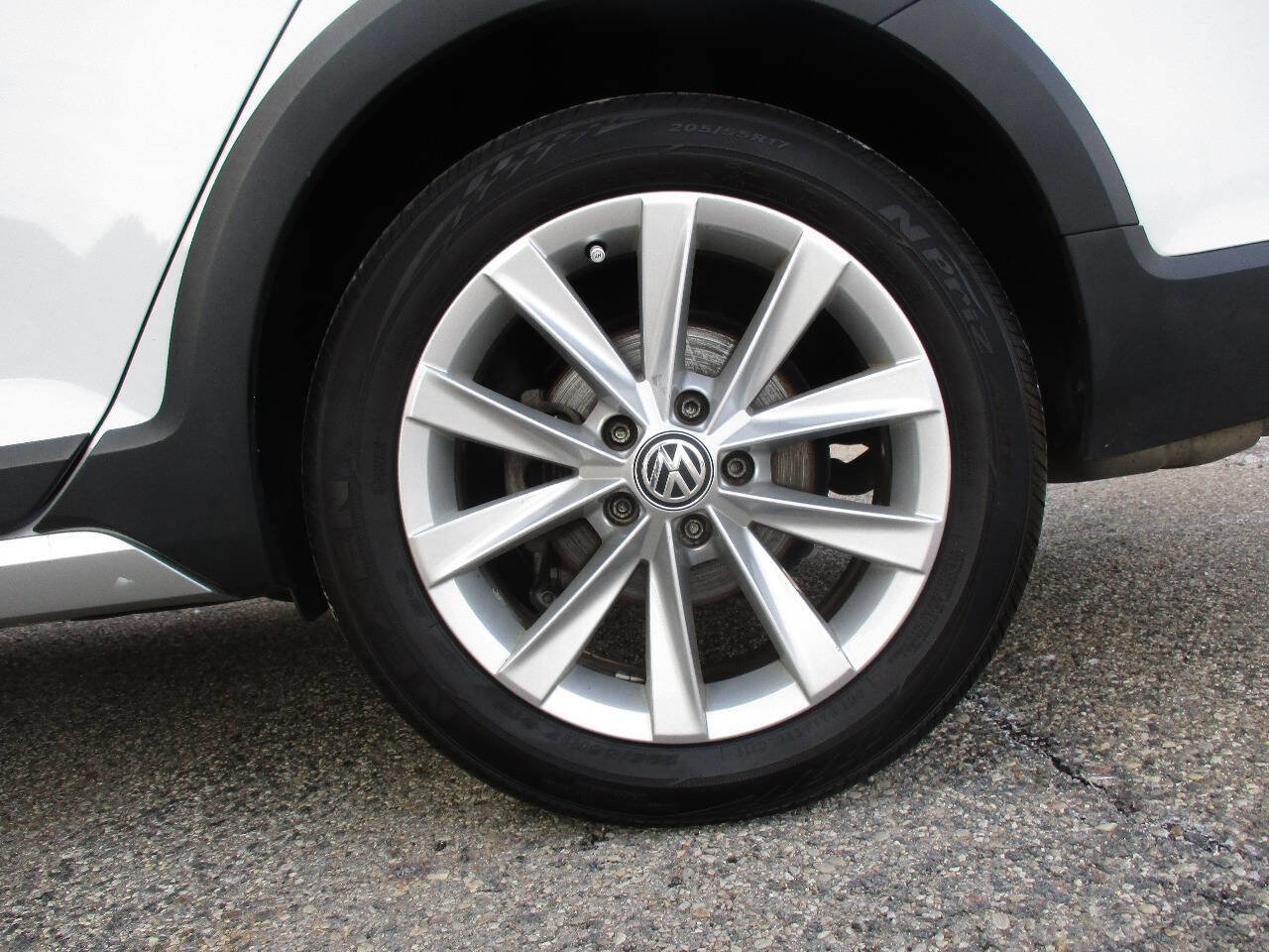 Used 2018 Volkswagen Golf Alltrack SE image 44