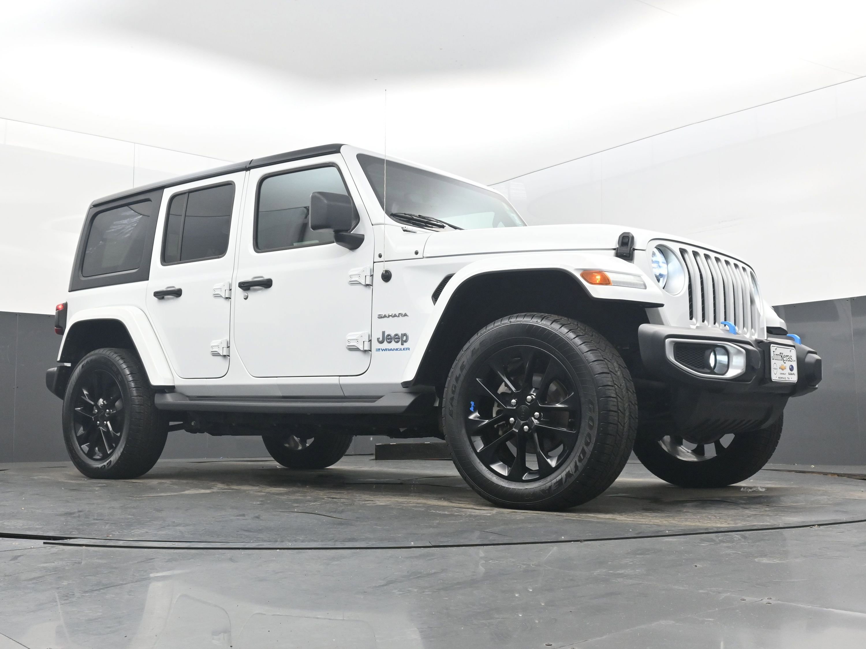 Used 2023 Jeep Wrangler Sahara image 23