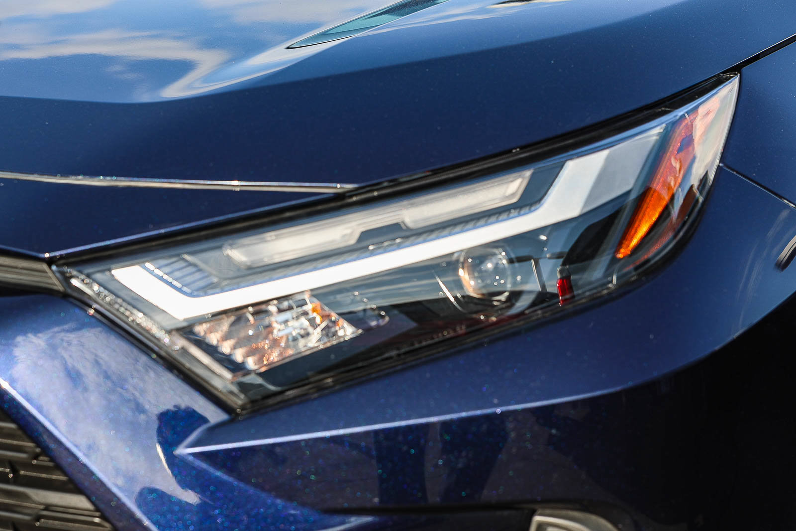 Used 2025 Toyota RAV4 XLE FWD image 20