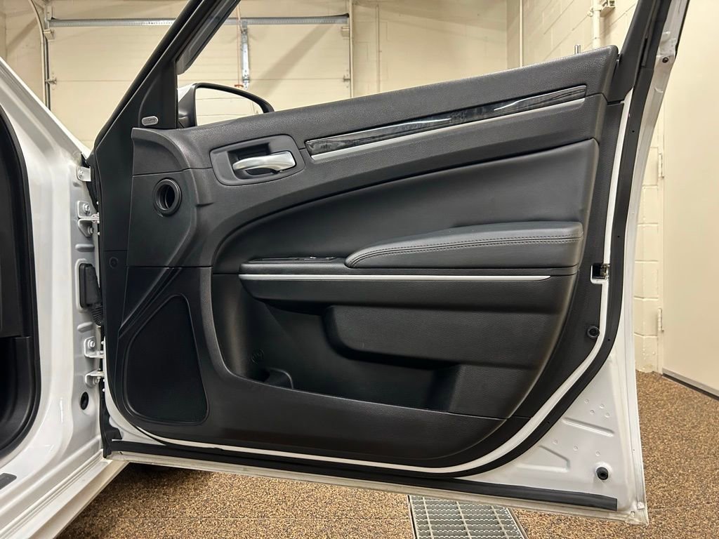 Used 2023 Chrysler 300 Touring L w/ Popular Equipment Group image 16
