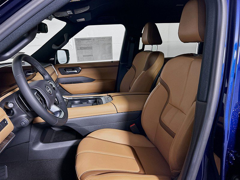 New 2025 Nissan Armada SL w/ Captain's Chari Seat Package image 11