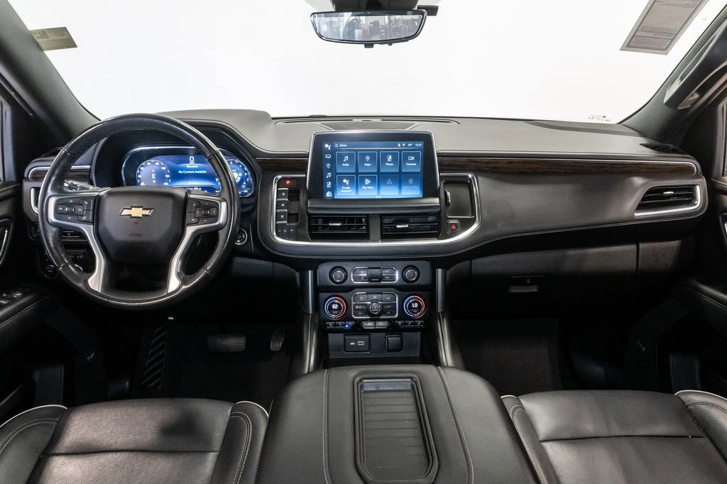 Used 2023 Chevrolet Suburban Premier AWD/4WD image 29