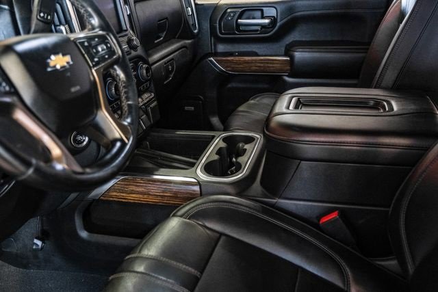 Used 2022 Chevrolet Silverado 3500 High Country w/ Technology Package image 22