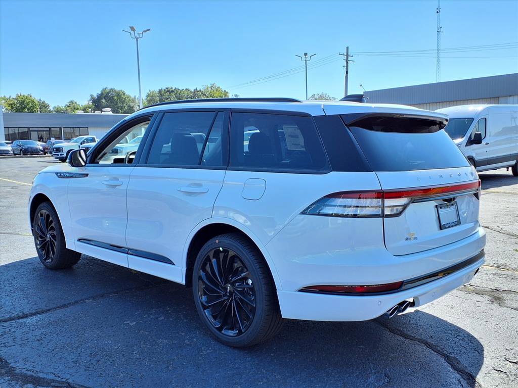 New 2025 Lincoln Aviator Reserve w/ Luxury Package image 10