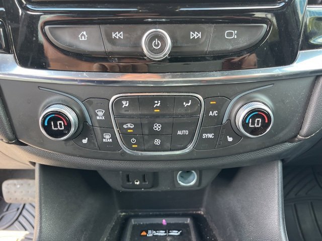 Used 2023 Chevrolet Traverse LT w/ Midnight/Sport Edition image 26