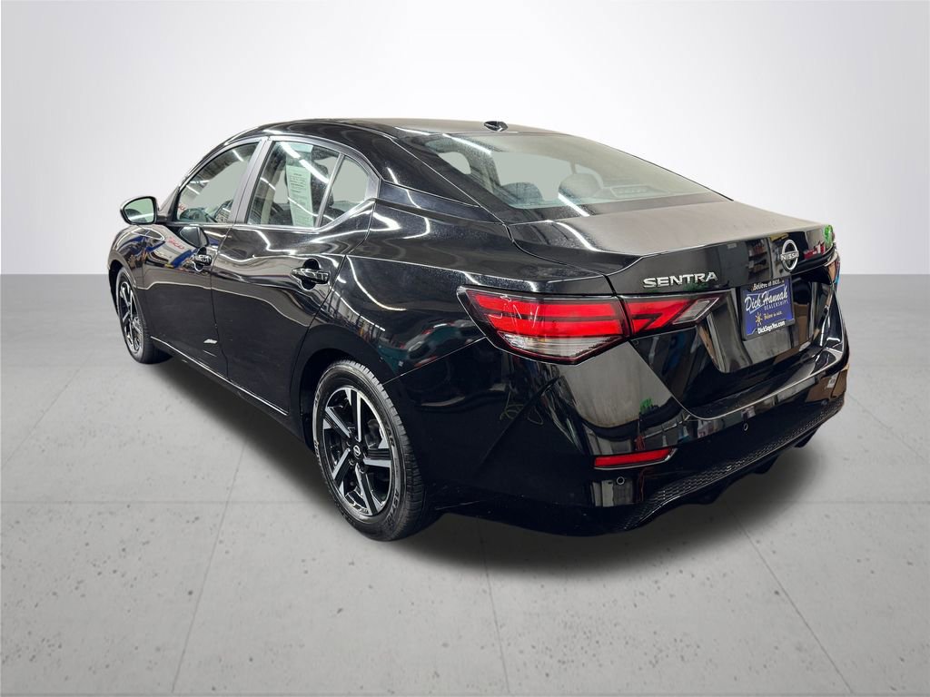 Used 2024 Nissan Sentra SV image 4