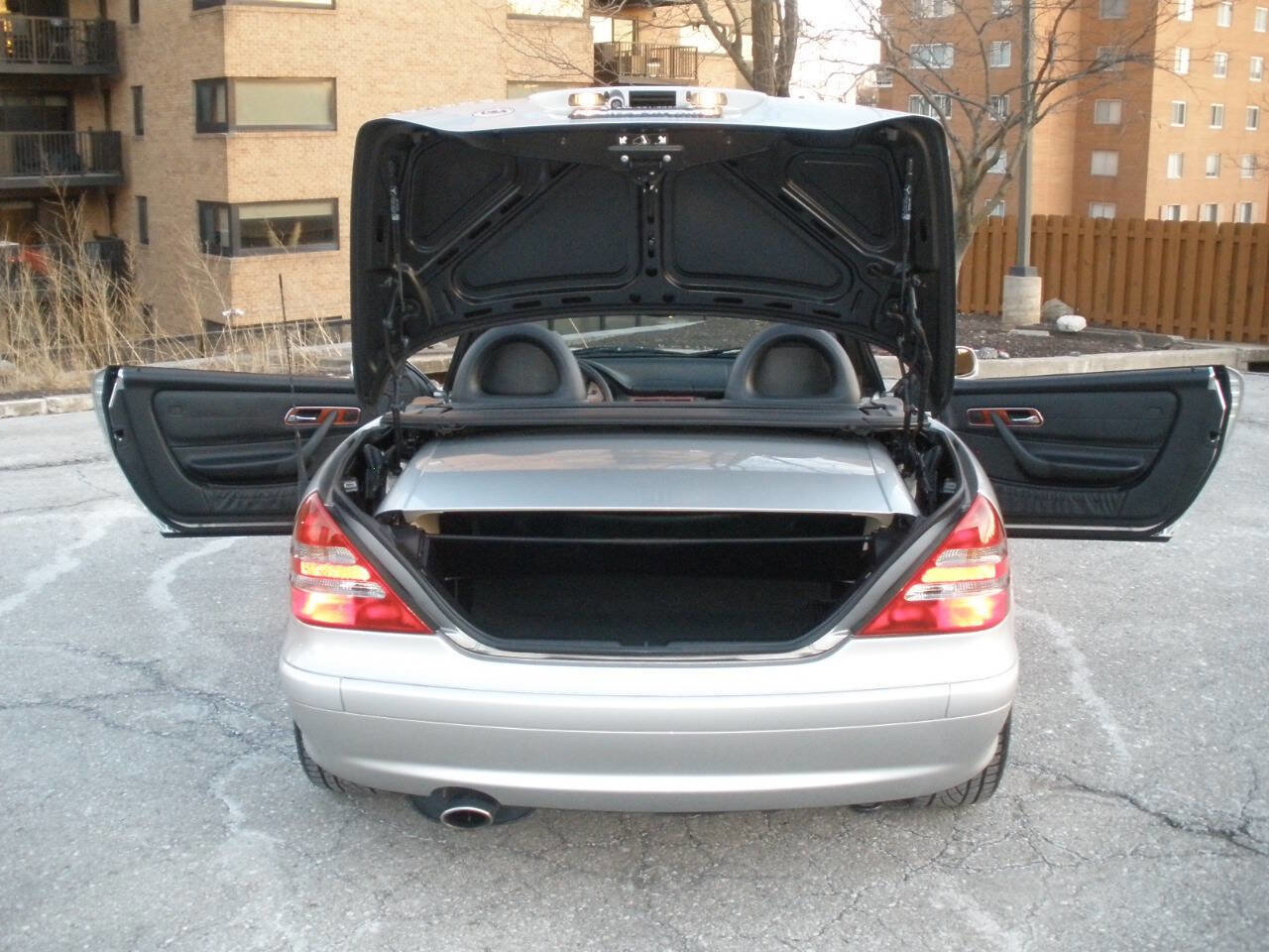 Used 2003 Mercedes-Benz SLK 320 image 24