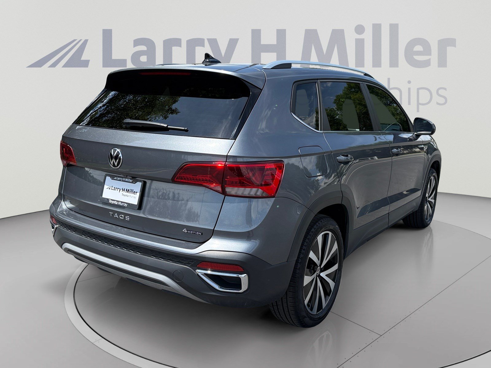 Used 2023 Volkswagen Taos SE AWD/4WD image 5