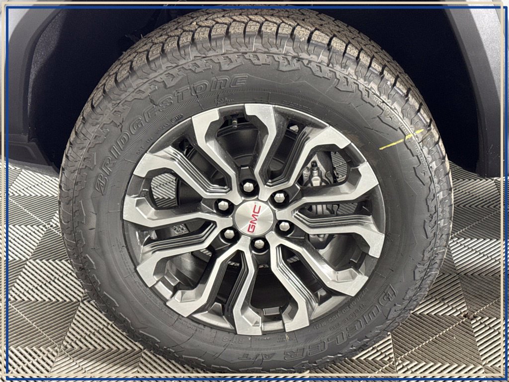 New 2026 GMC Canyon Denali AWD/4WD image 12