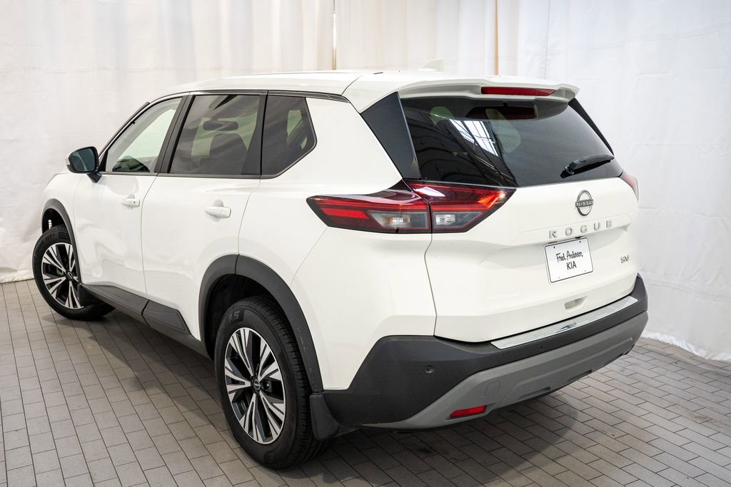 Used 2023 Nissan Rogue SV image 4