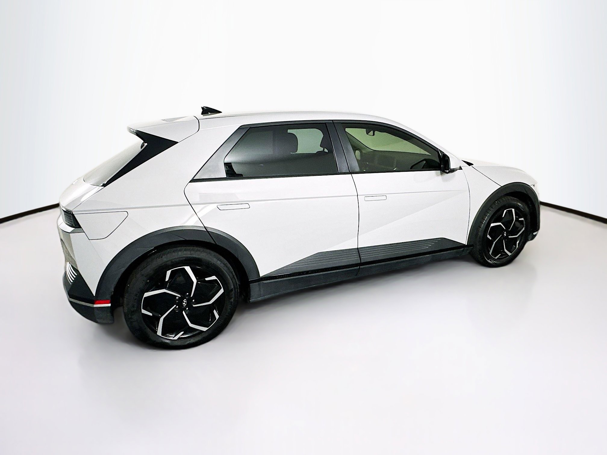 Used 2024 Hyundai Ioniq 5 SEL image 10