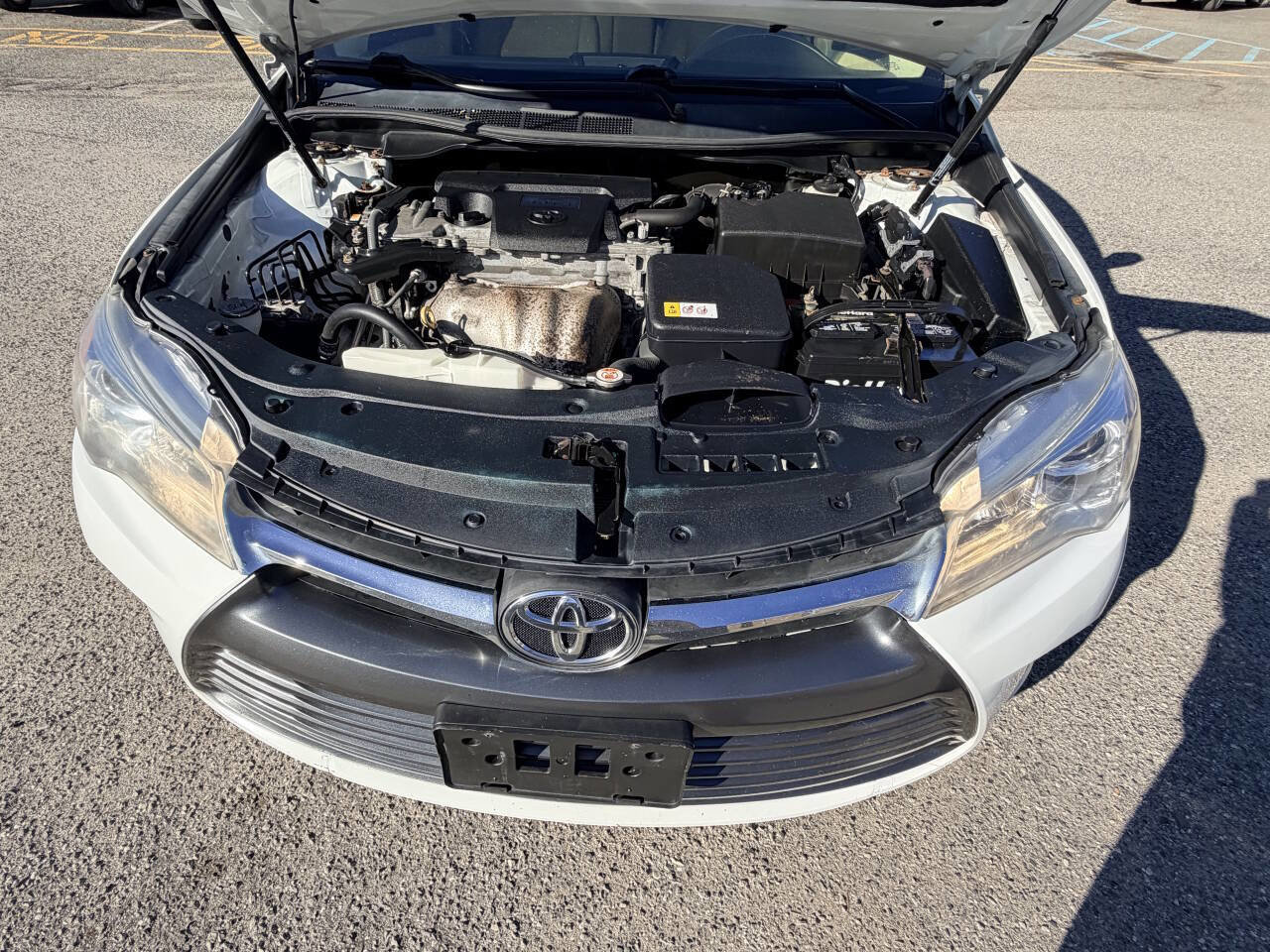 Used 2017 Toyota Camry LE image 27