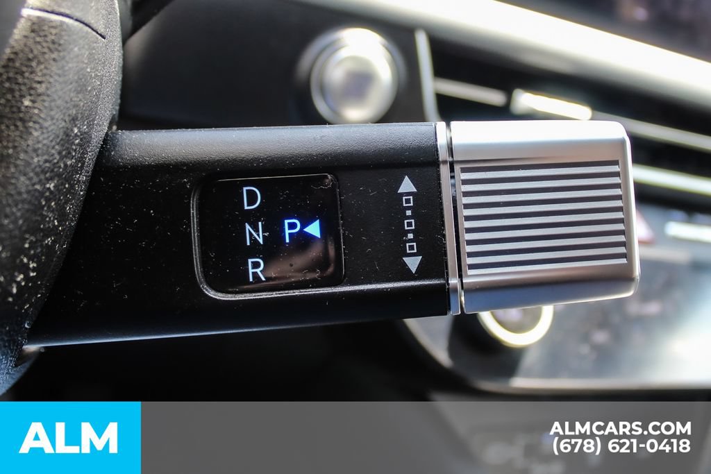 Used 2025 Hyundai Sonata SEL FWD image 32