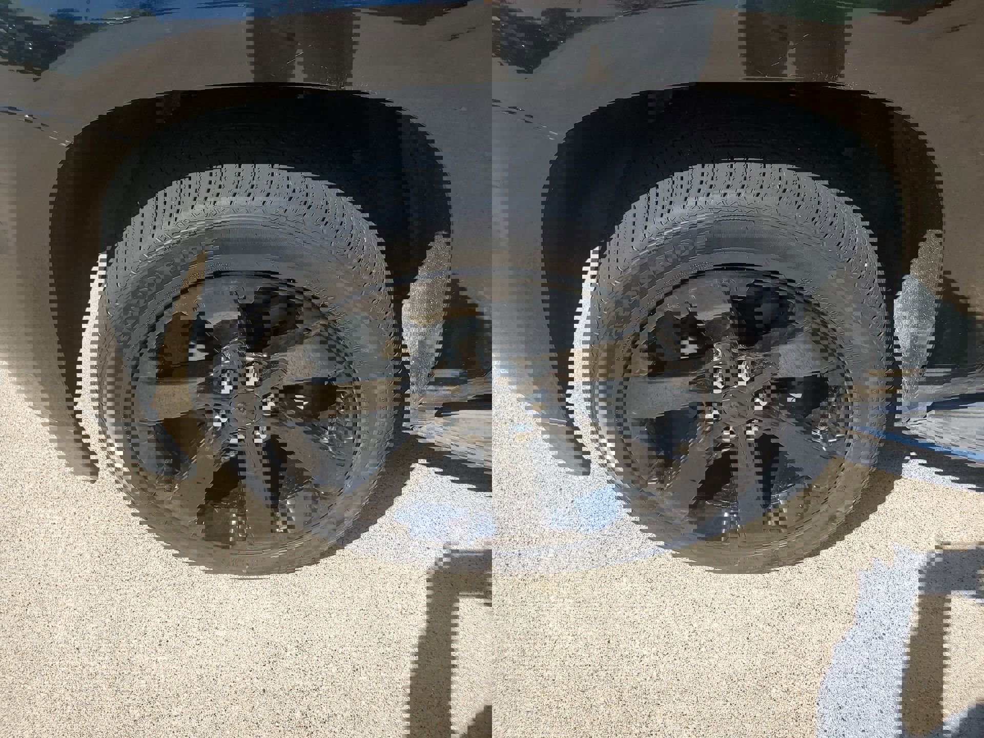 Used 2015 Chevrolet Suburban LTZ AWD/4WD image 40