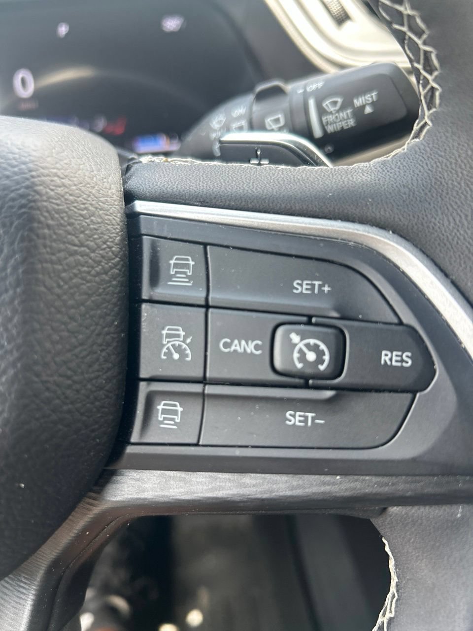 Used 2023 Jeep Grand Cherokee L Laredo AWD/4WD image 19