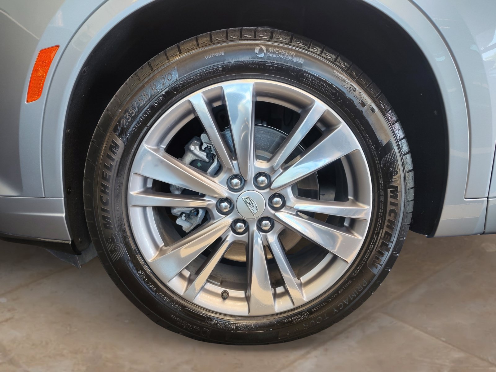 Used 2025 Cadillac XT6 Premium Luxury FWD image 32