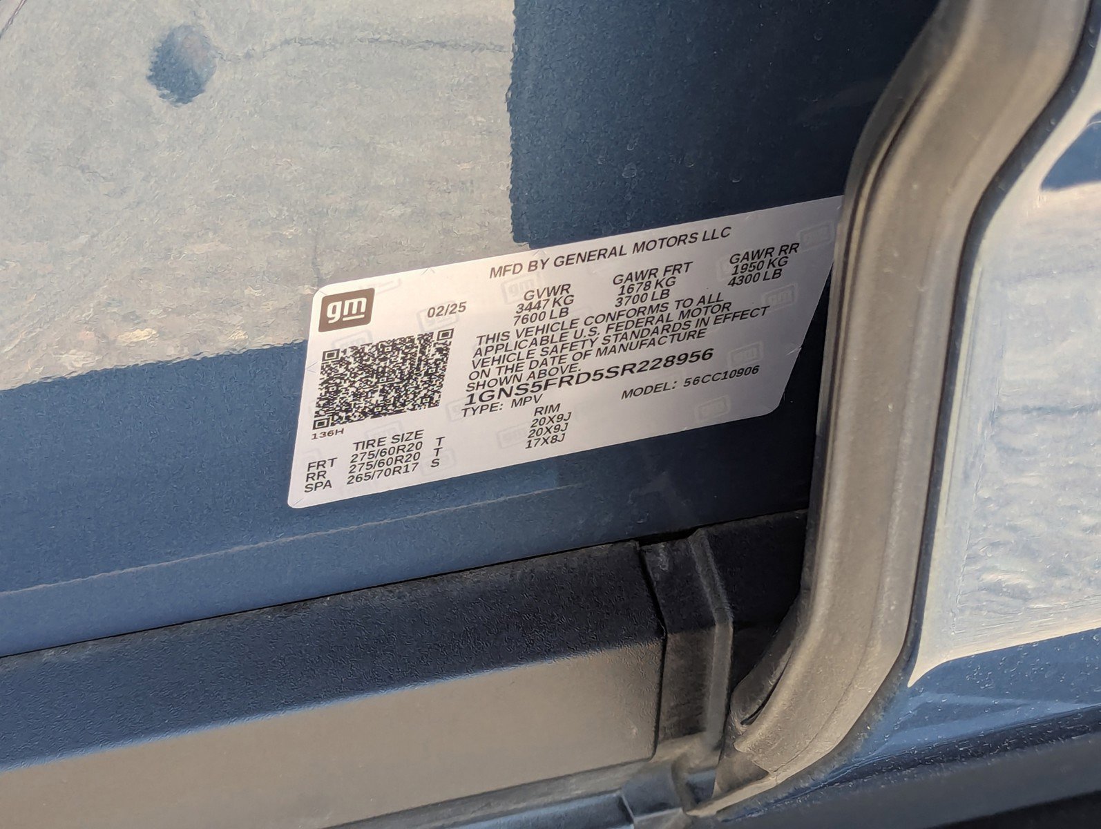 Certified 2025 Chevrolet Suburban Premier image 33