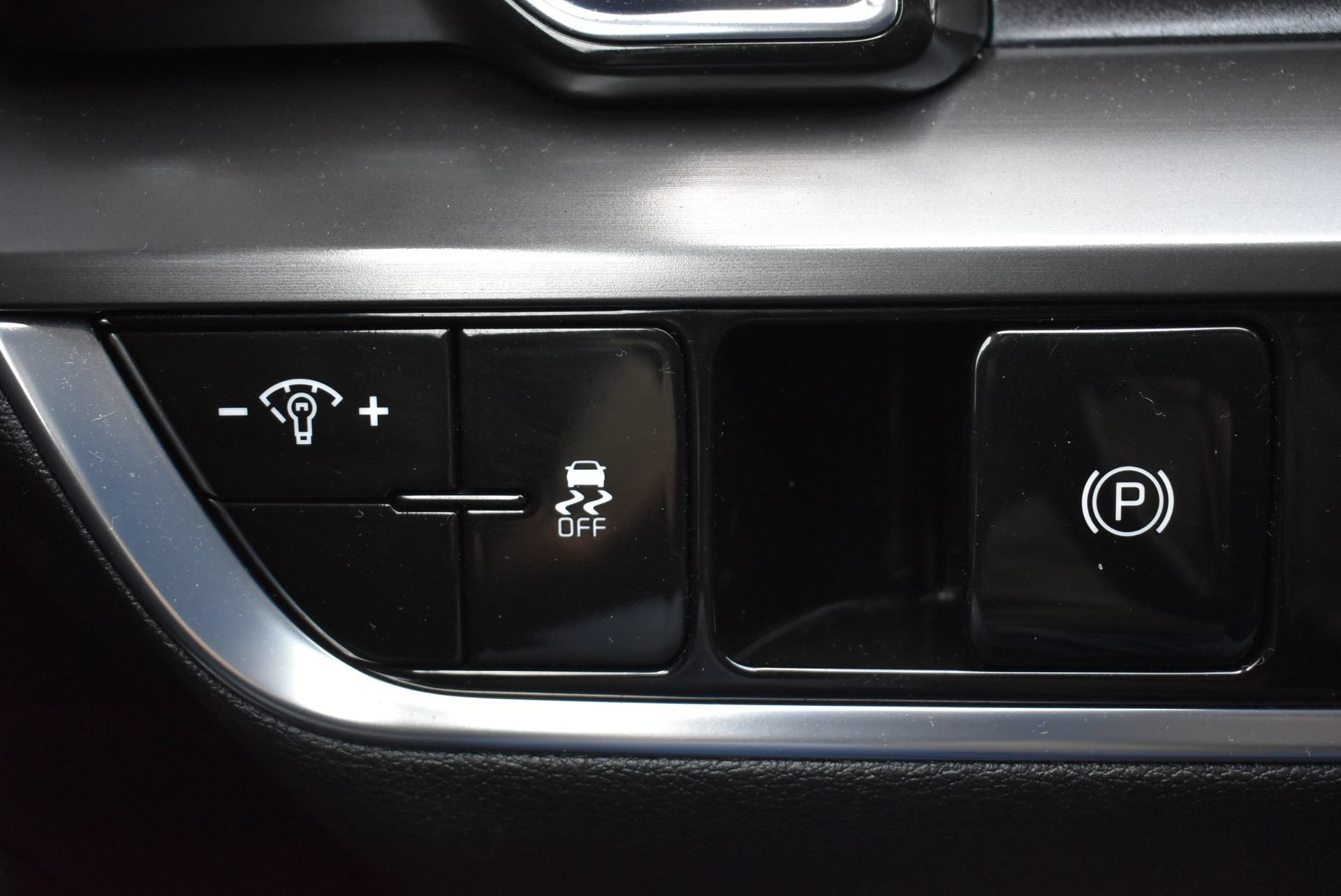 Used 2023 Kia Sportage EX FWD image 17