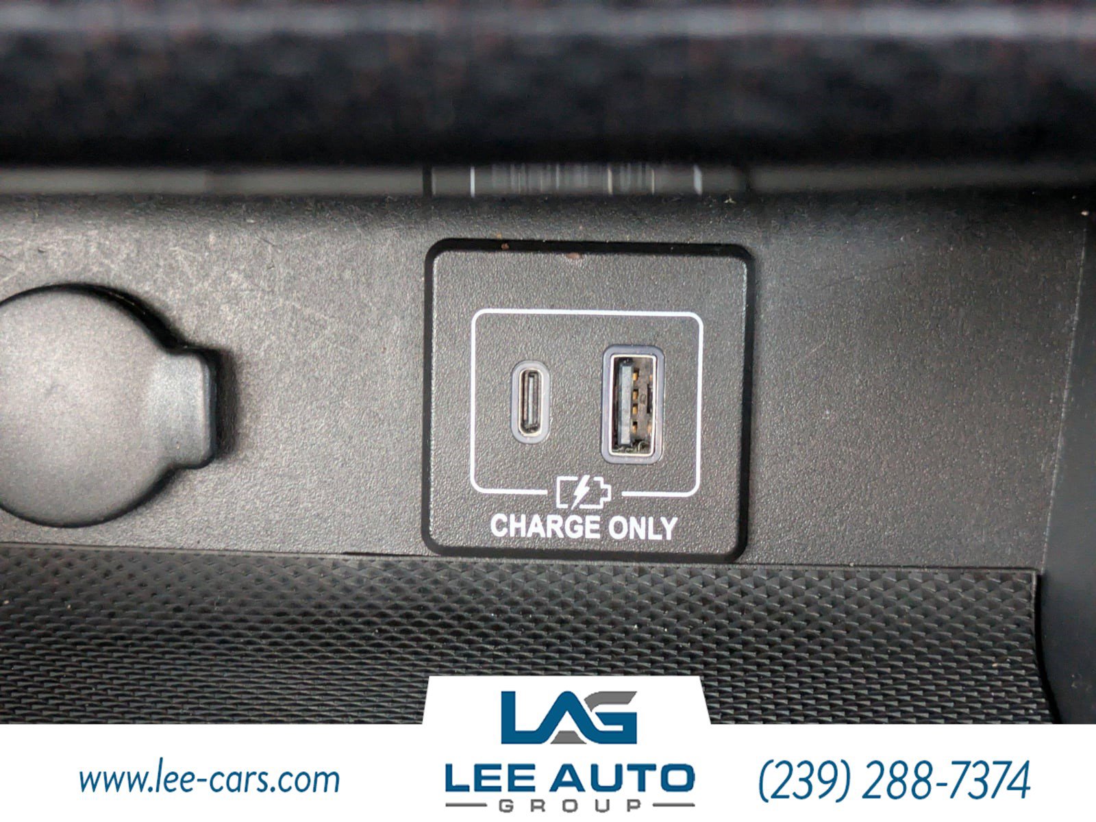 Used 2020 Nissan Pathfinder SL image 29