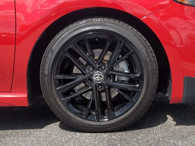 Used 2025 Toyota Camry SE image 11