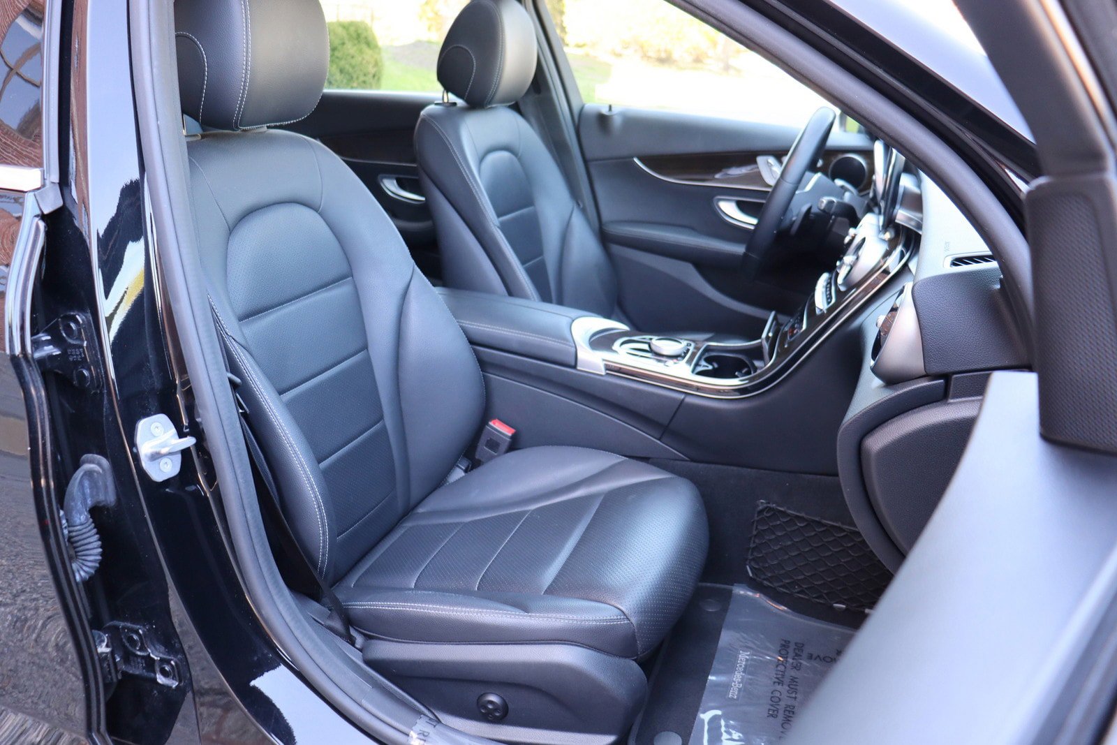 Used 2019 Mercedes-Benz C 300 4MATIC Sedan w/ Premium Package image 19