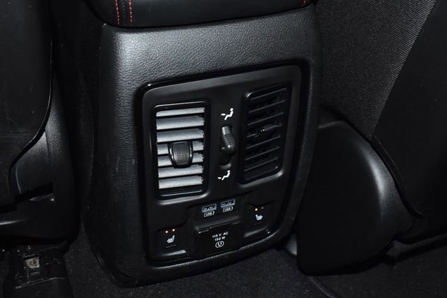 Used 2025 Dodge Durango R/T image 32
