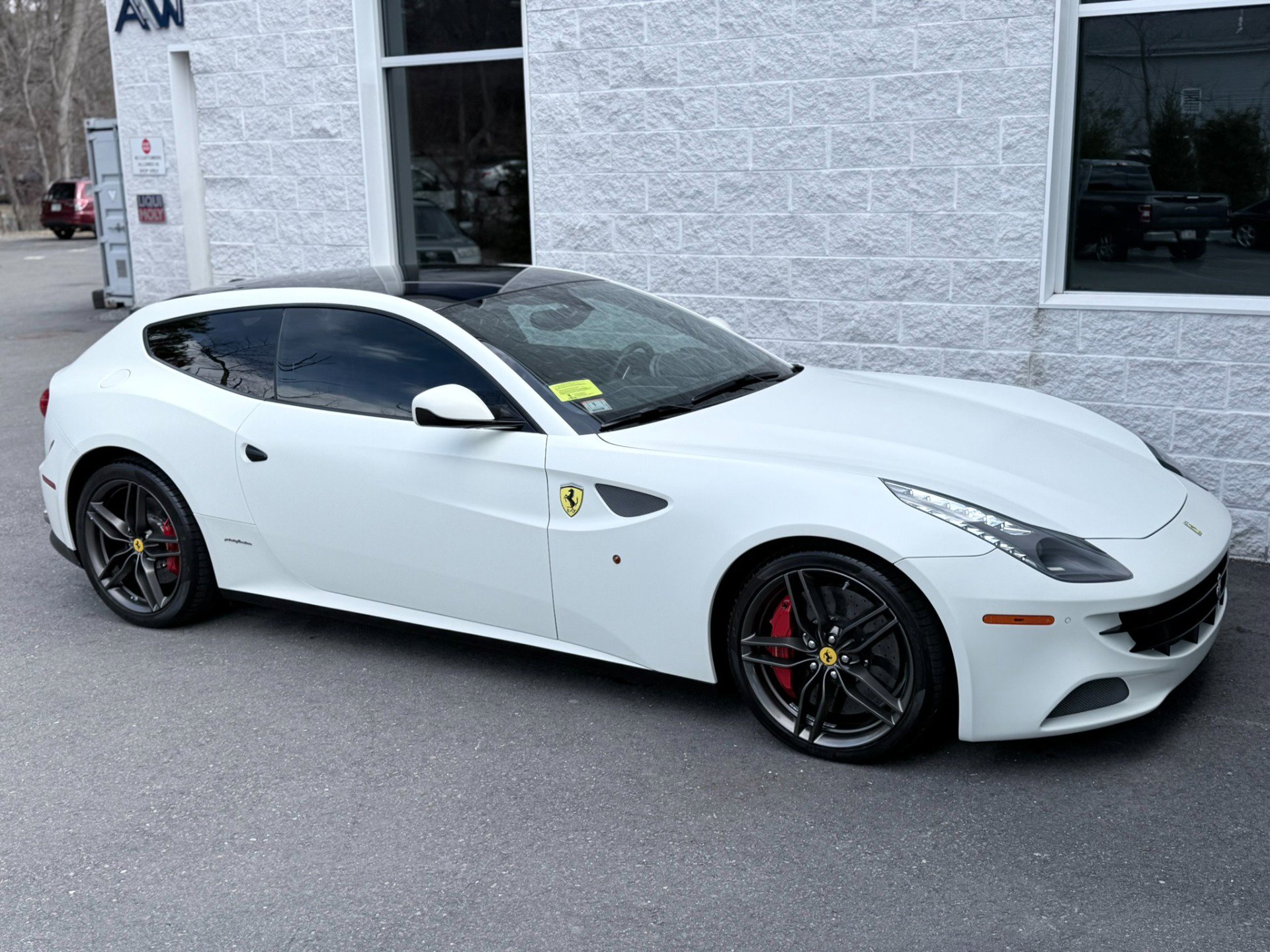 Used 2012 Ferrari FF image 33