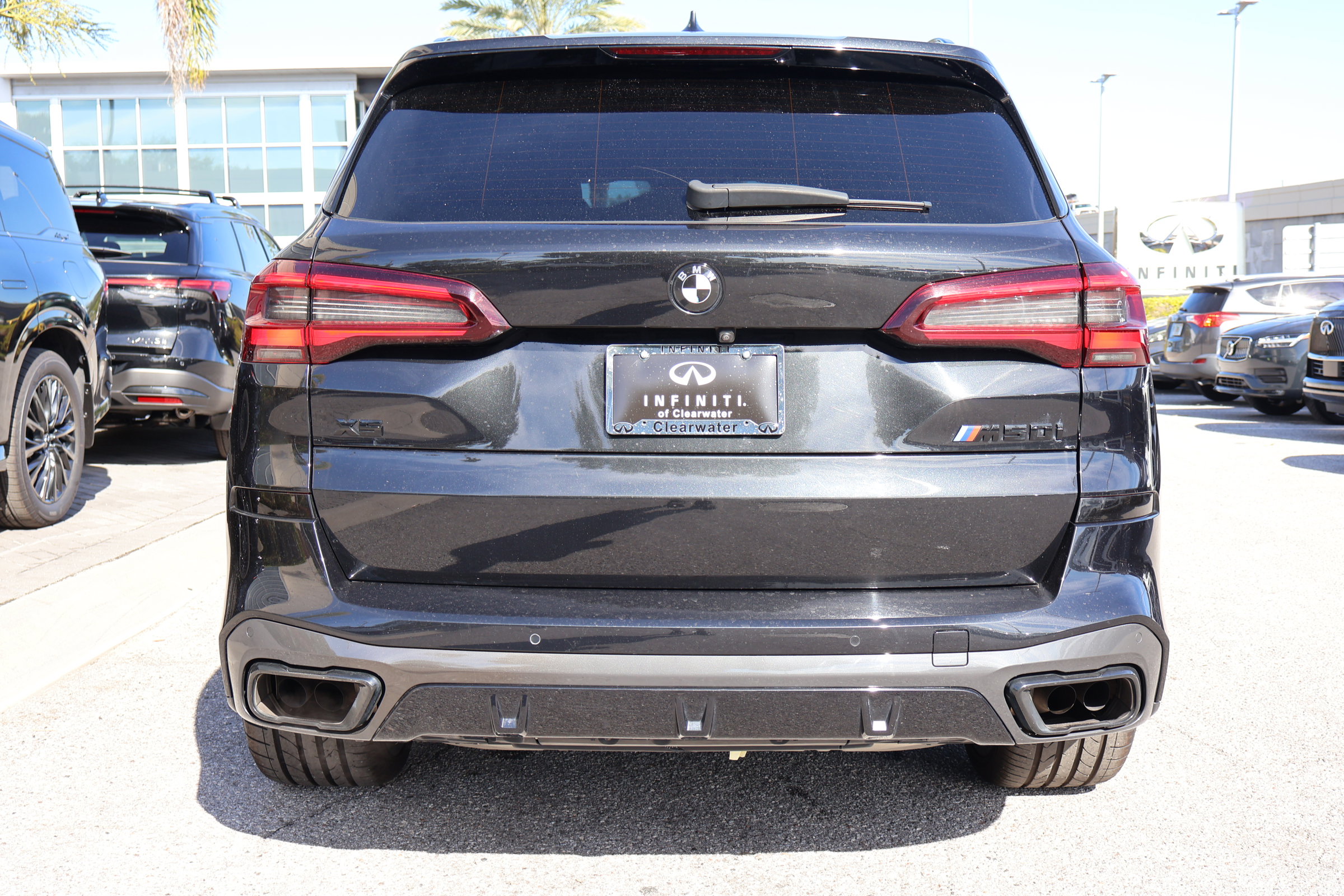 Used 2023 BMW X5 M50i w/ Executive Package image 8