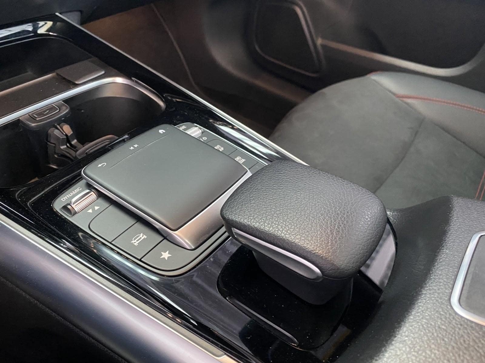 Used 2022 Mercedes-Benz GLA 250 4MATIC image 23