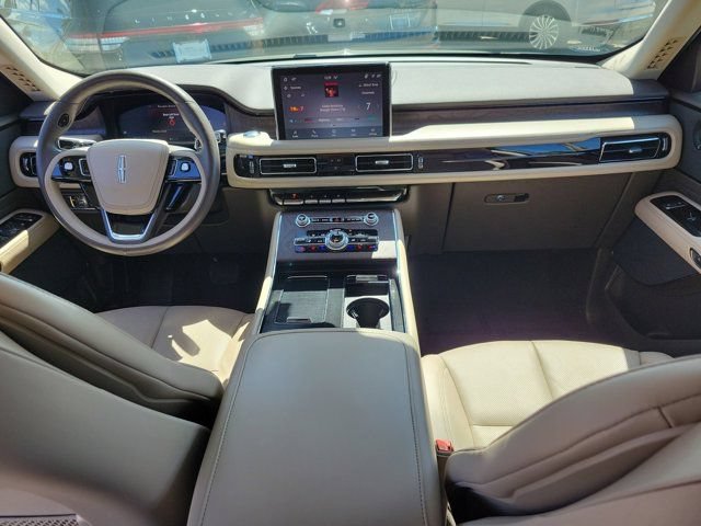 Used 2021 Lincoln Aviator Reserve w/ Elements Package Plus AWD/4WD image 19