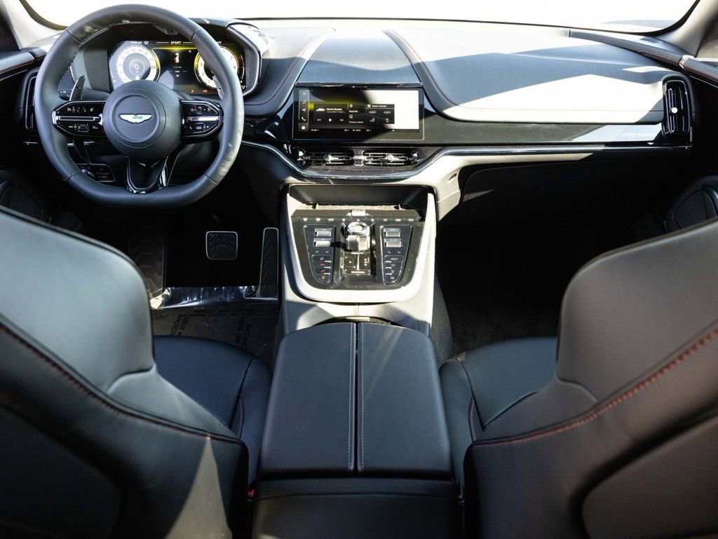 New 2026 Aston Martin DBX 707 image 44