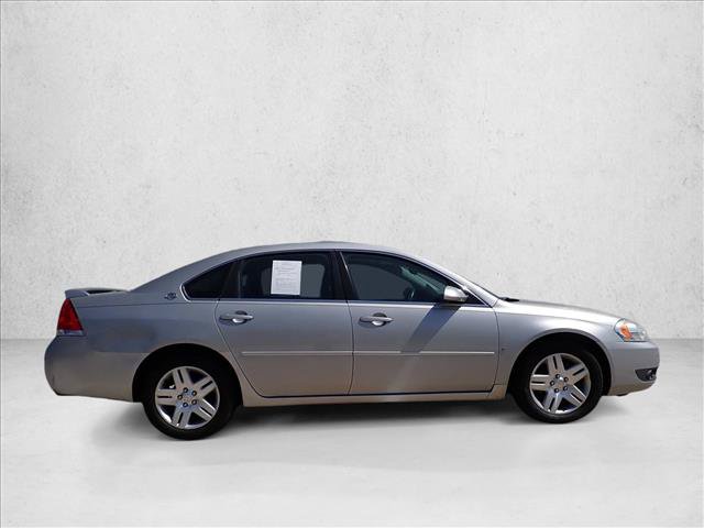 Used 2008 Chevrolet Impala LT FWD image 5