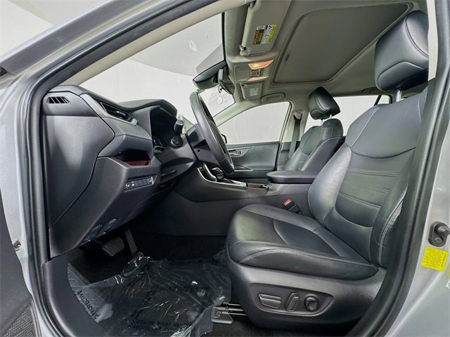 Used 2021 Toyota RAV4 Limited image 36