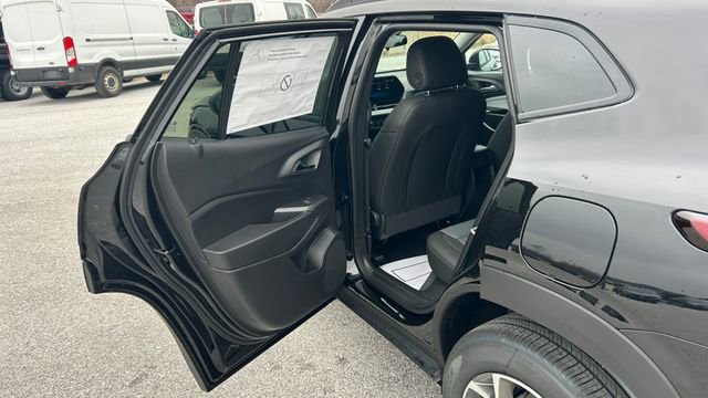 New 2026 Chevrolet Trax LT image 28