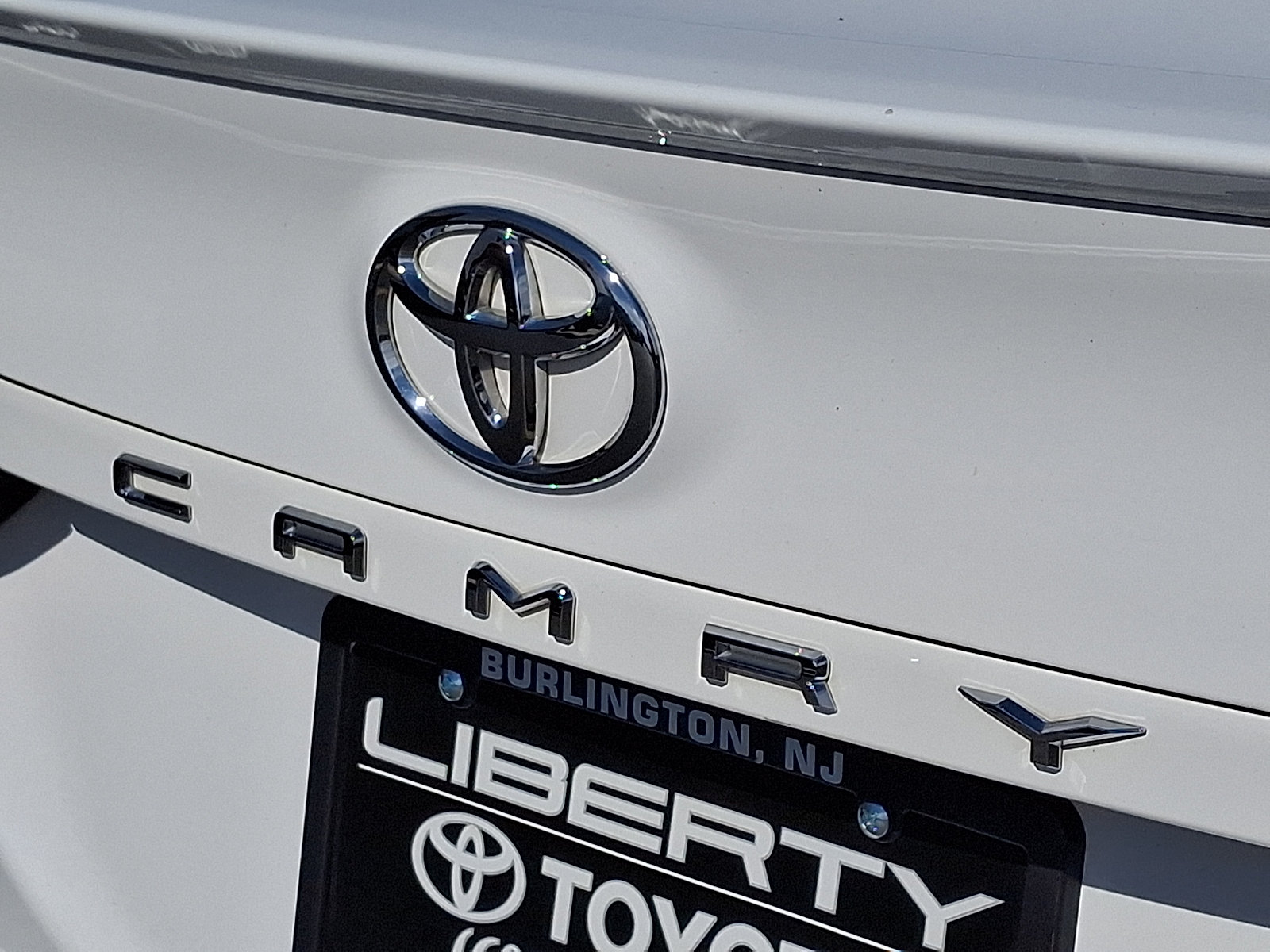 Used 2024 Toyota Camry SE FWD image 29