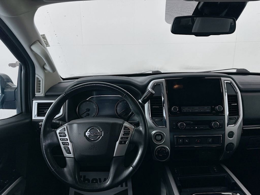 Used 2021 Nissan Titan SV w/ SV Convenience Package image 21