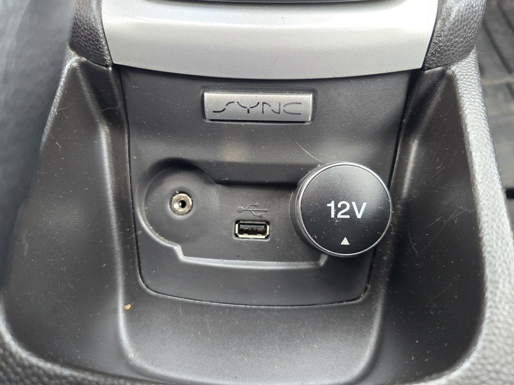 Used 2016 Ford Fiesta SE image 19