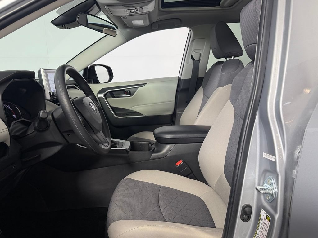 Used 2024 Toyota RAV4 XLE w/ Convenience Package FWD image 15
