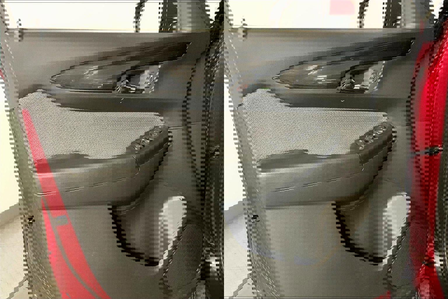 Used 2025 Chevrolet TrailBlazer LT w/ Driver Confidence Package image 24