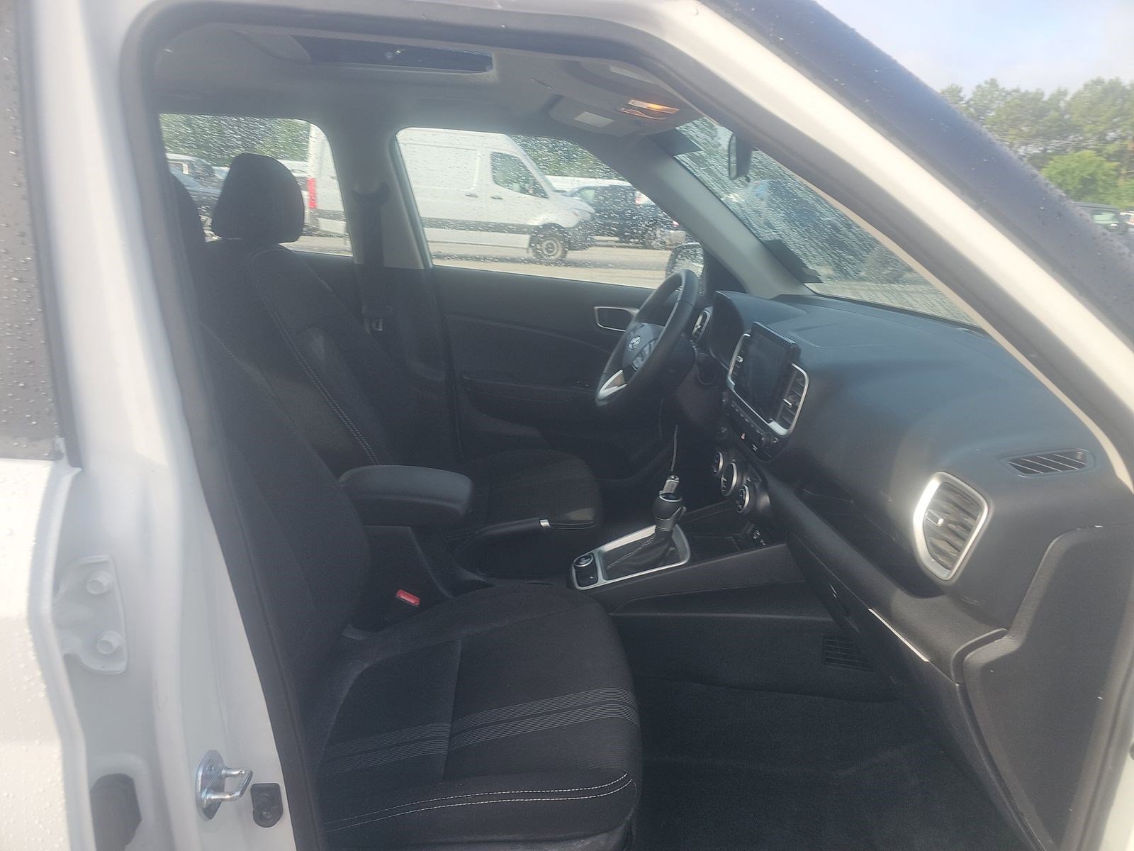 Used 2026 Hyundai Venue SEL FWD image 14