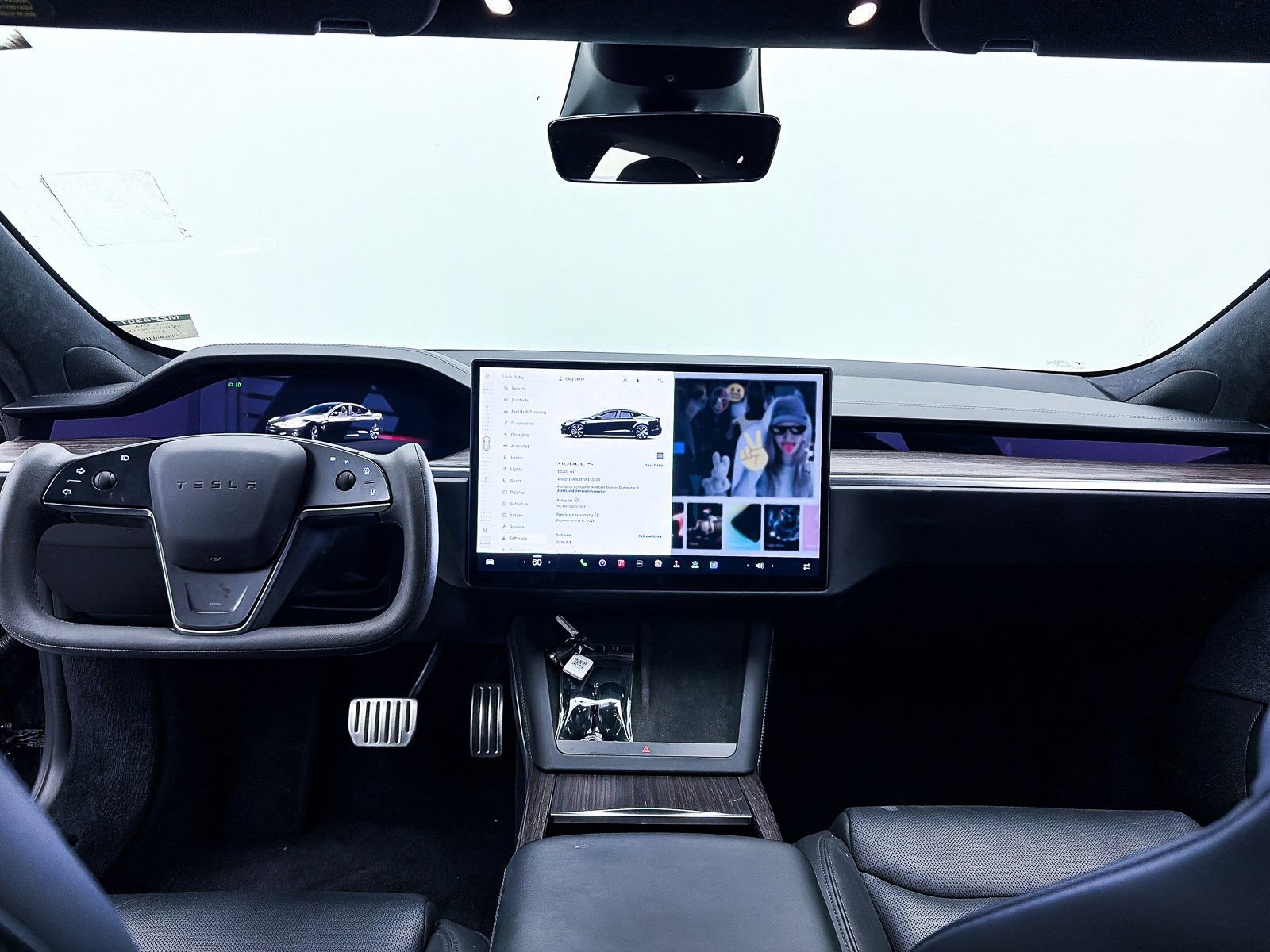 Used 2022 Tesla Model S image 27