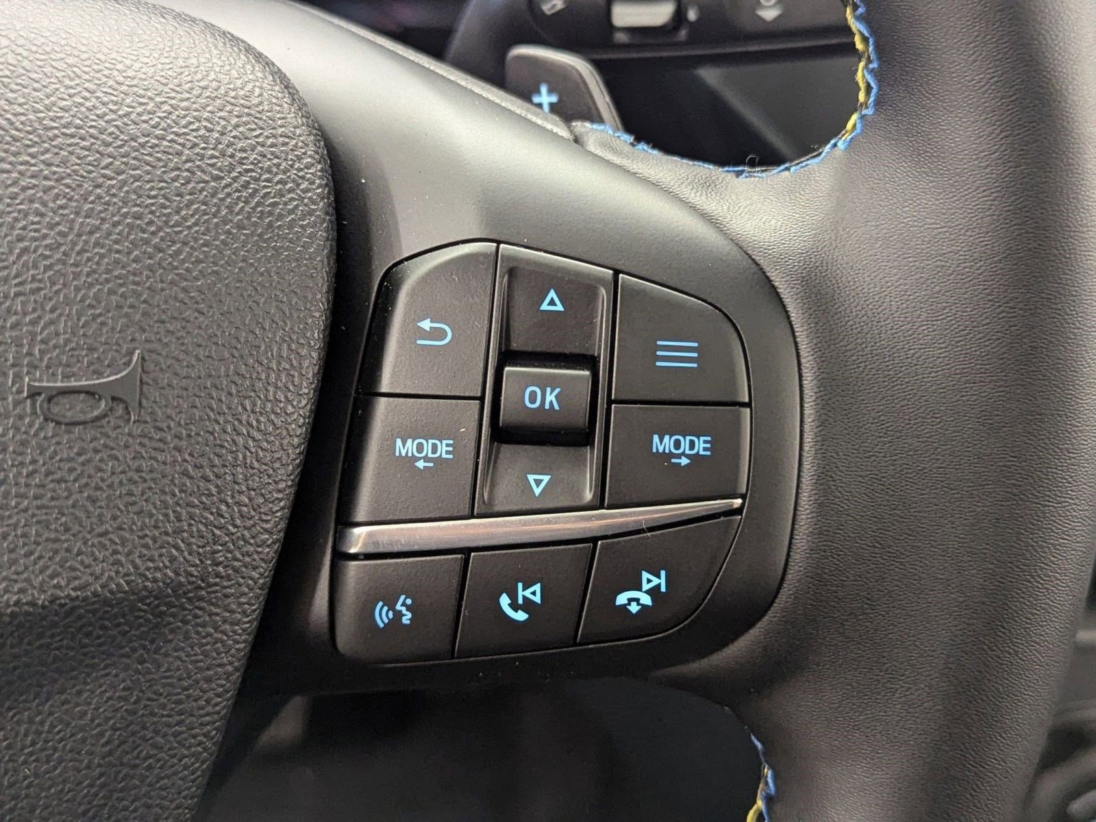 New 2025 Ford Maverick Lobo image 24